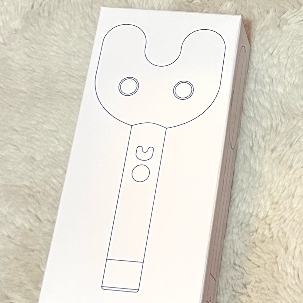 NEW JEANS lightstick